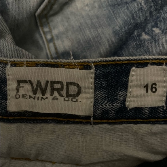 Cargo Shorts NWOT - Picture 2 of 4